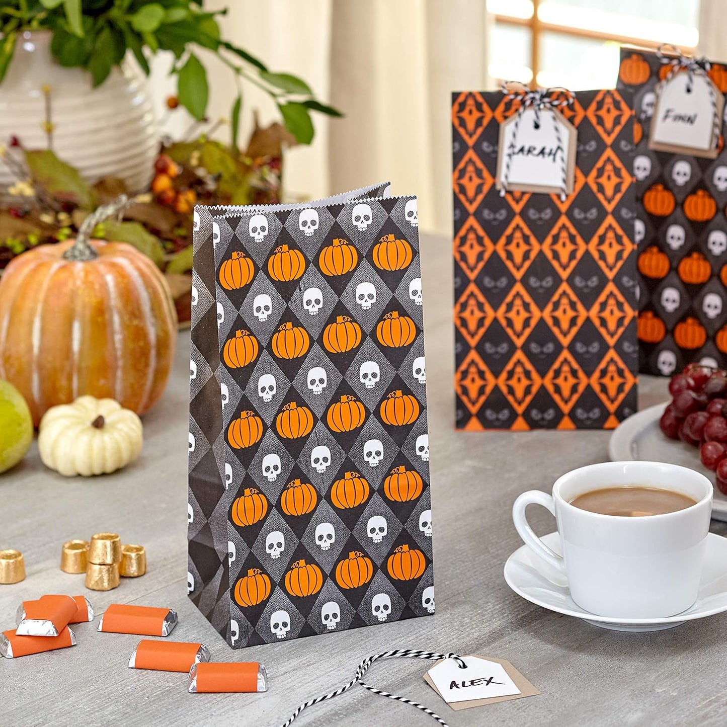 Halloween Party Favor and Wrapped Treat Bags (30 Ct., Skulls and Pumpkins, Ghosts and Eyes) for Trick or Treating, Class Parties, Luminaries, Crafts, Día De Los Muertos