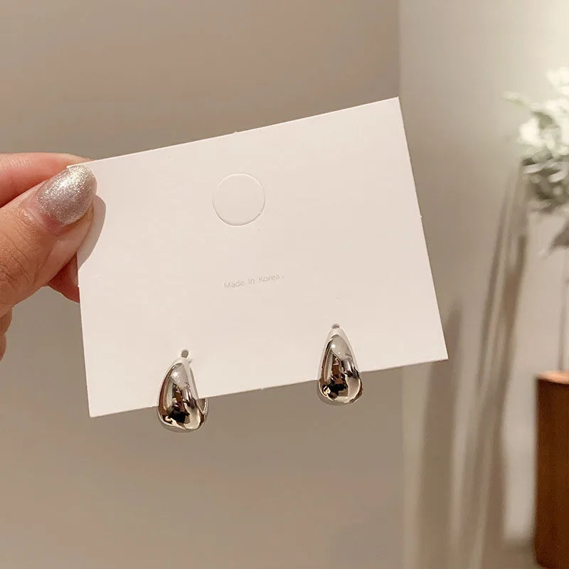 European Small Mobius Ring Stud Earrings Women 2021 Minimalist Metal Twisted Piercing Korean Fashion Jewelry