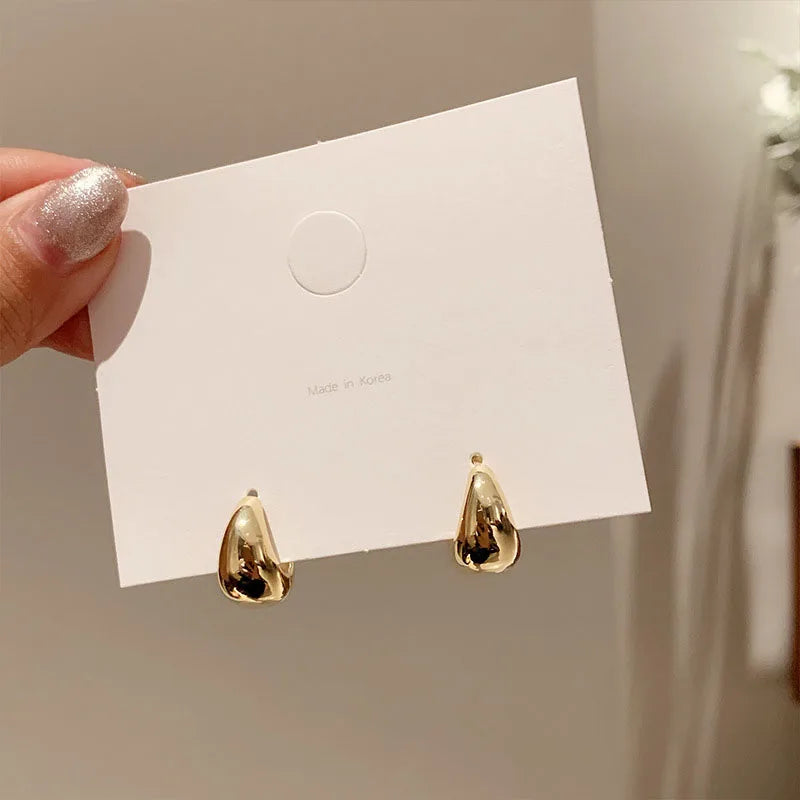 European Small Mobius Ring Stud Earrings Women 2021 Minimalist Metal Twisted Piercing Korean Fashion Jewelry