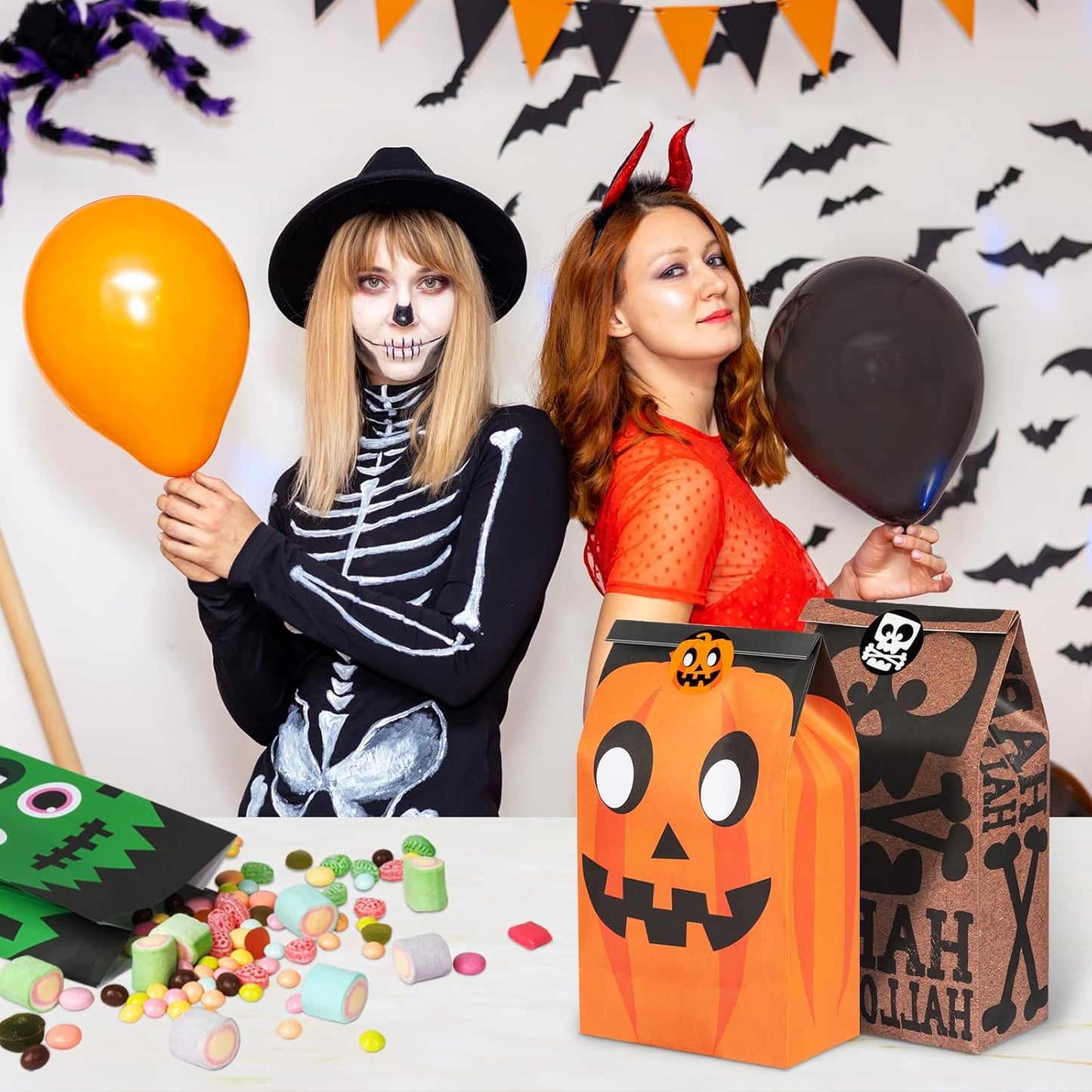 40 PCS Cute Halloween Goodie Bags, 8 Style Halloween Treats Bags Party Favor, Trick or Treat, Gifts, Candies, Snacks, Party Supplies, 40 Stickers Included