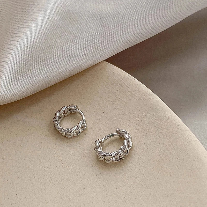 European Small Mobius Ring Stud Earrings Women 2021 Minimalist Metal Twisted Piercing Korean Fashion Jewelry