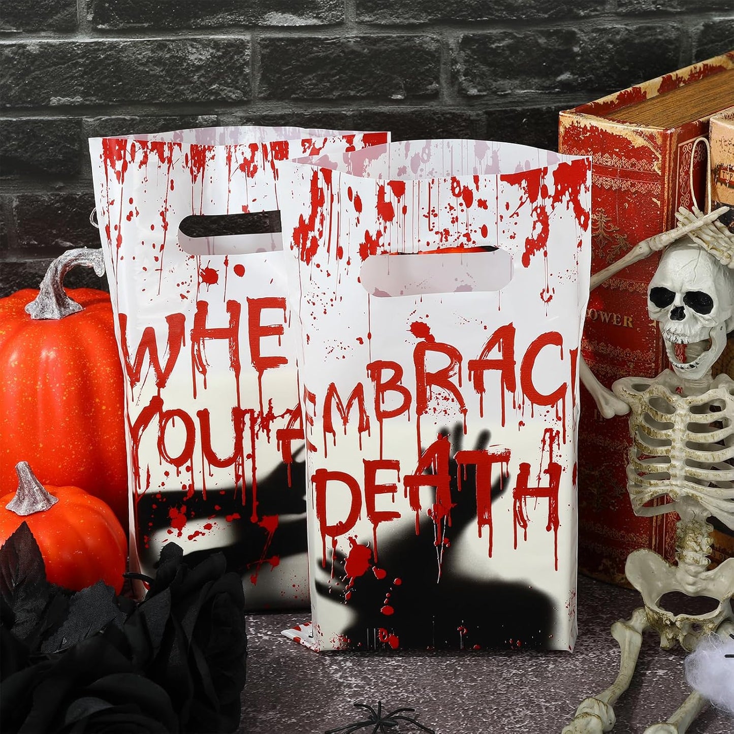 60Pcs Halloween Party Favor Bags Bloody Ghost Plastic Gift Bags Scary Words Treat Bags Candy Goodies Bags for Halloween Horror Theme Birthday Party Snacks Cookies Packing Supplies