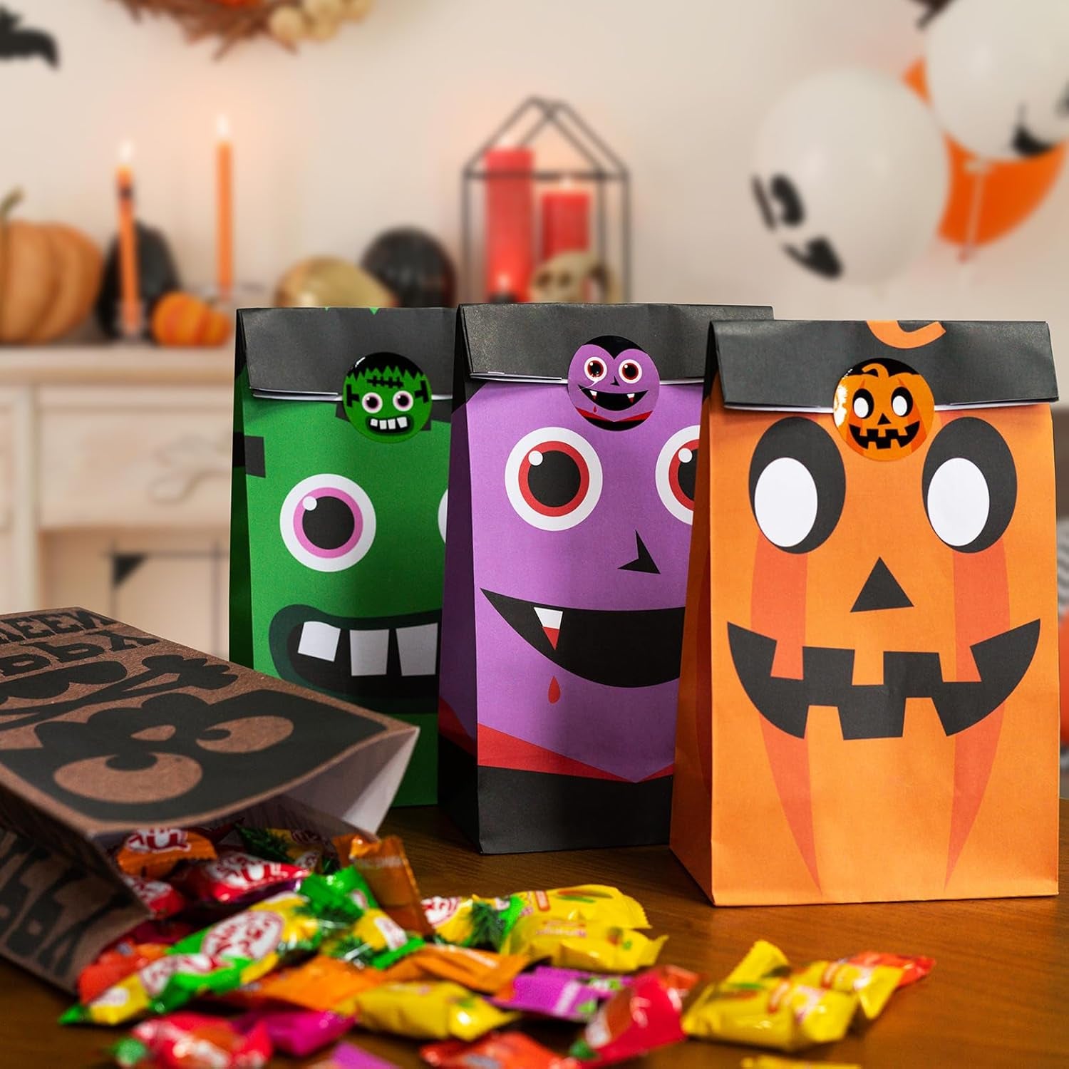 40 PCS Cute Halloween Goodie Bags, 8 Style Halloween Treats Bags Party Favor, Trick or Treat, Gifts, Candies, Snacks, Party Supplies, 40 Stickers Included