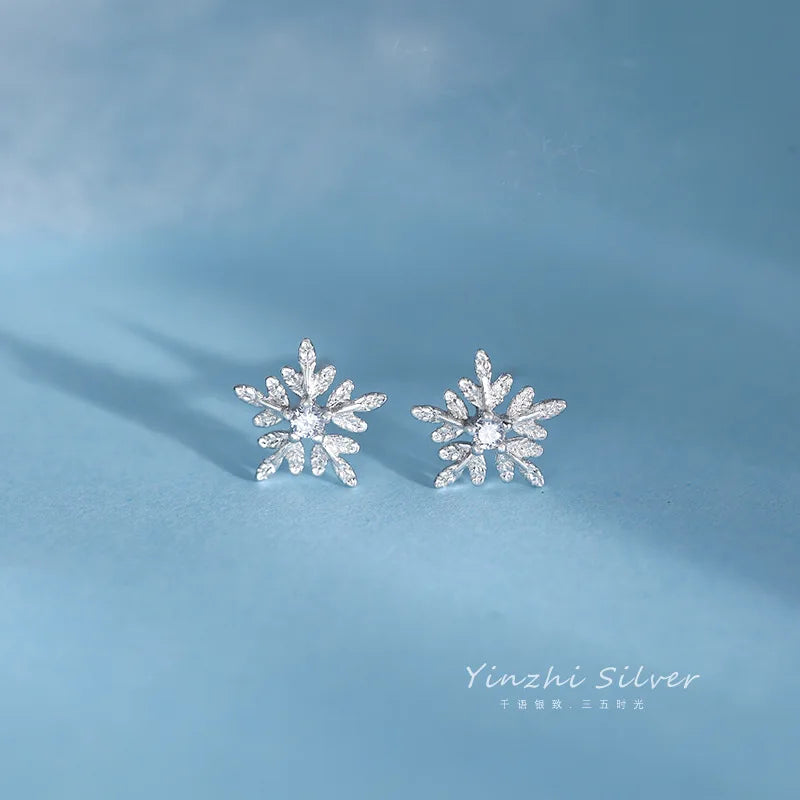 925 Sterling Silver Korean Version Simple Snowflake Stud Earrings Women Crystal Light Luxury Jewelry Gift